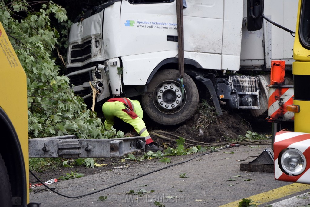 Schwerer VU A 3 Rich Oberhausen Hoehe AK Leverkusen P506.JPG - Miklos Laubert